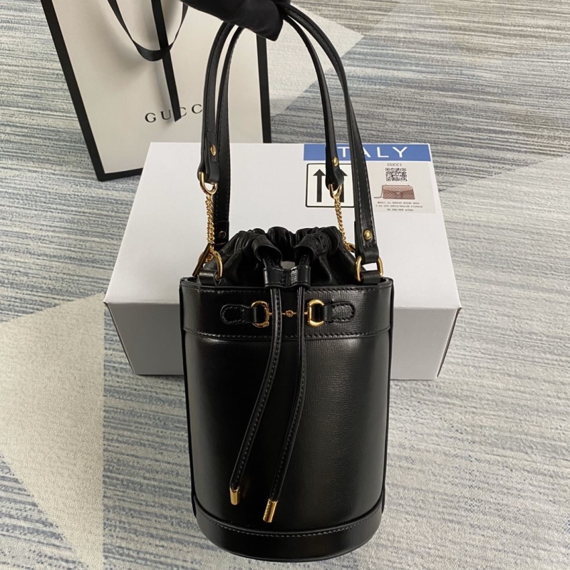 G*u*i bucket bags